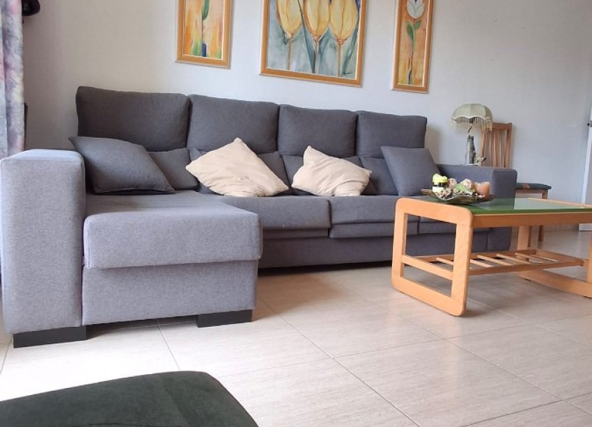 Resale - Apartment - Torrevieja - Playa de la mata