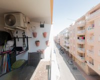 Resale - Apartment - Torrevieja - Playa de Los Locos-Curva del Palangre