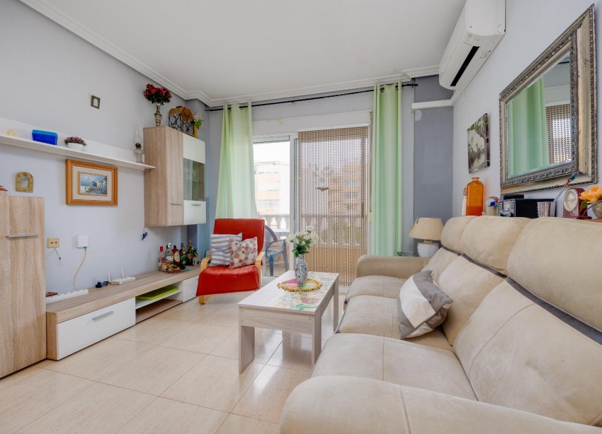 Resale - Apartment - Torrevieja - Playa de Los Locos-Curva del Palangre