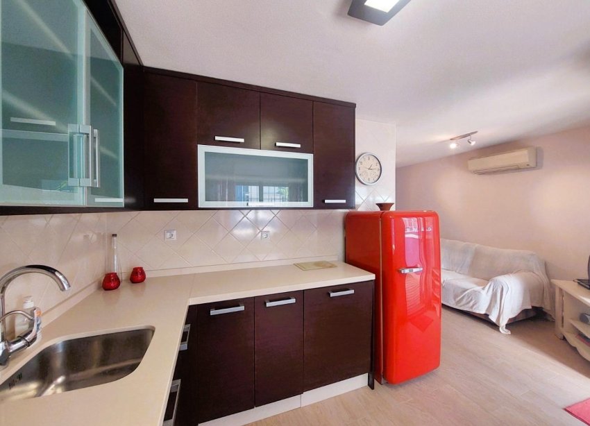 Resale - Apartment - Torrevieja - Playa de los Locos