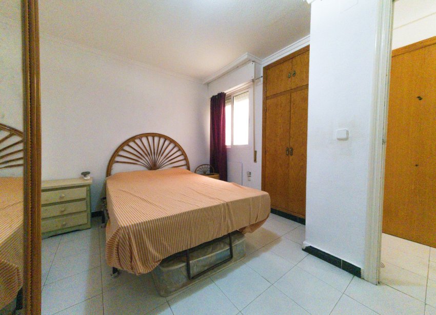 Resale - Apartment - Torrevieja - Playa de los Locos