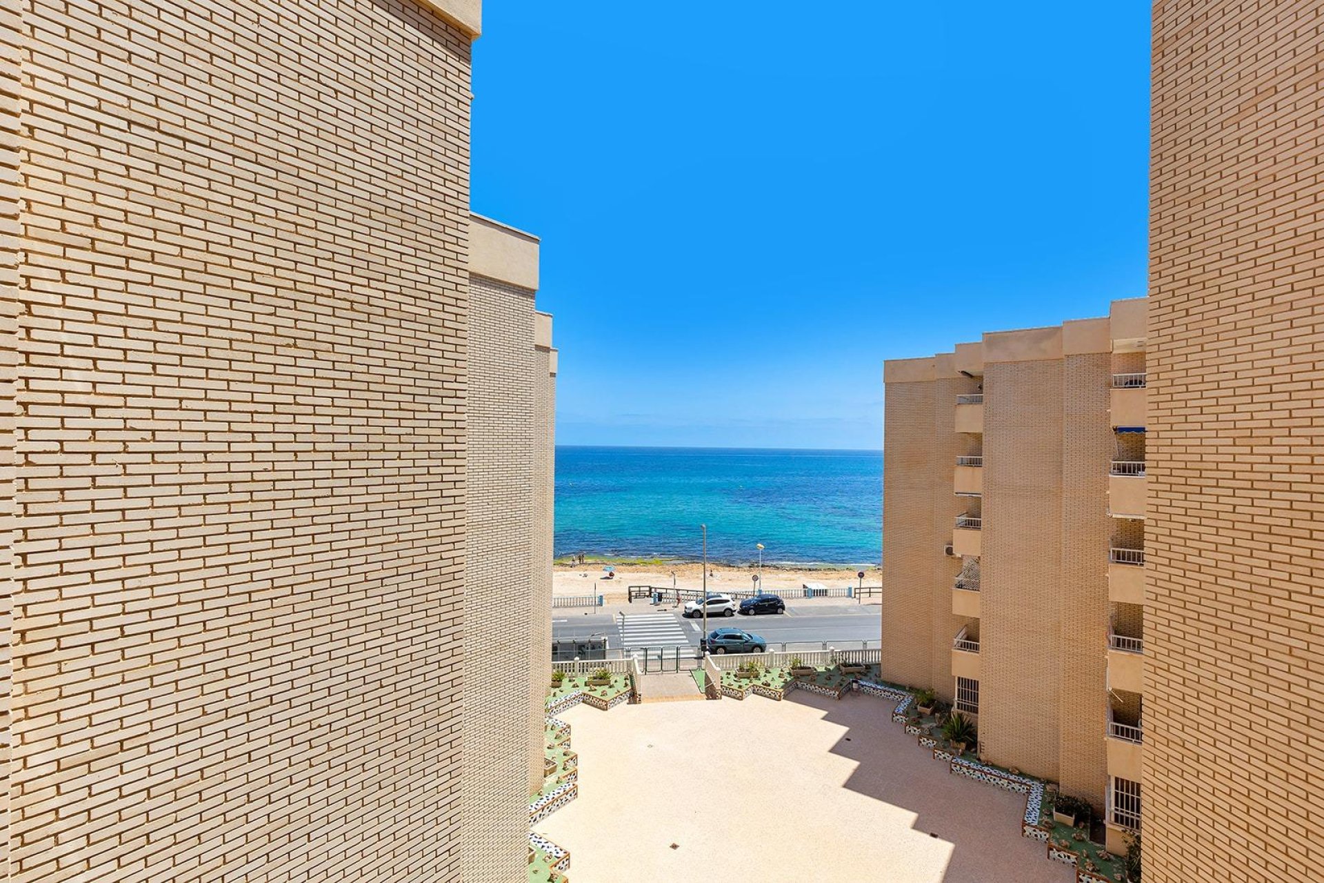 Resale - Apartment - Torrevieja - Playa de los locos