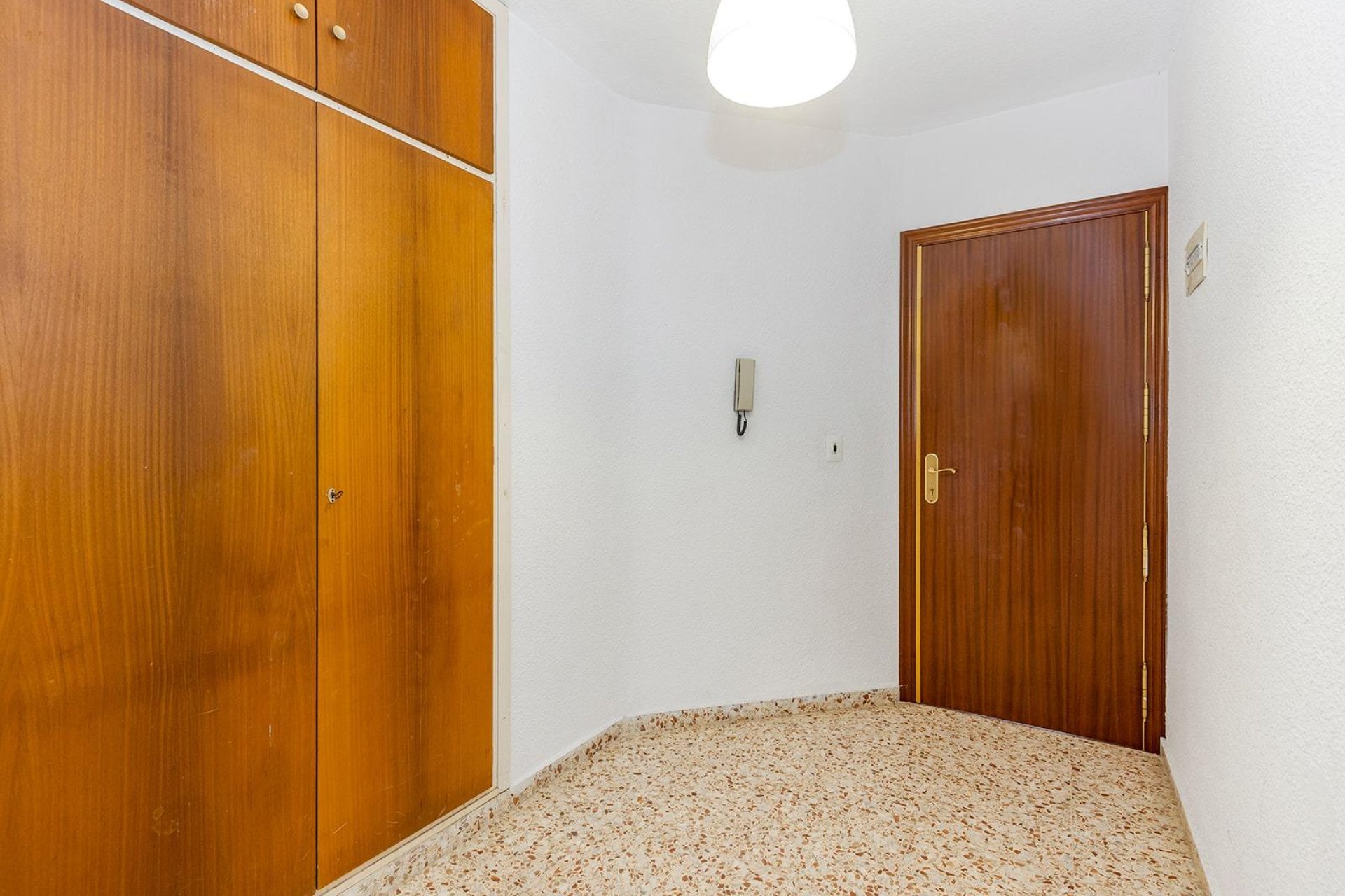 Resale - Apartment - Torrevieja - Playa de los locos