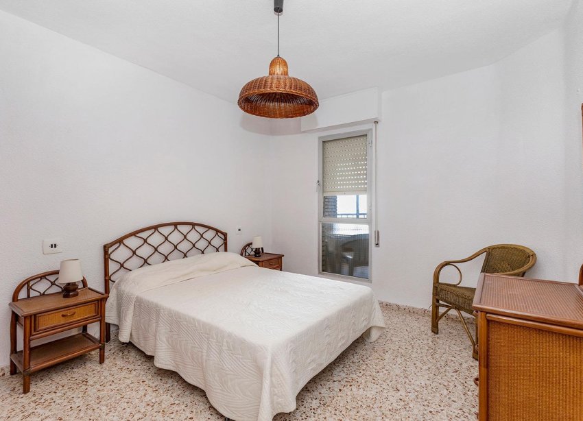 Resale - Apartment - Torrevieja - Playa de los locos