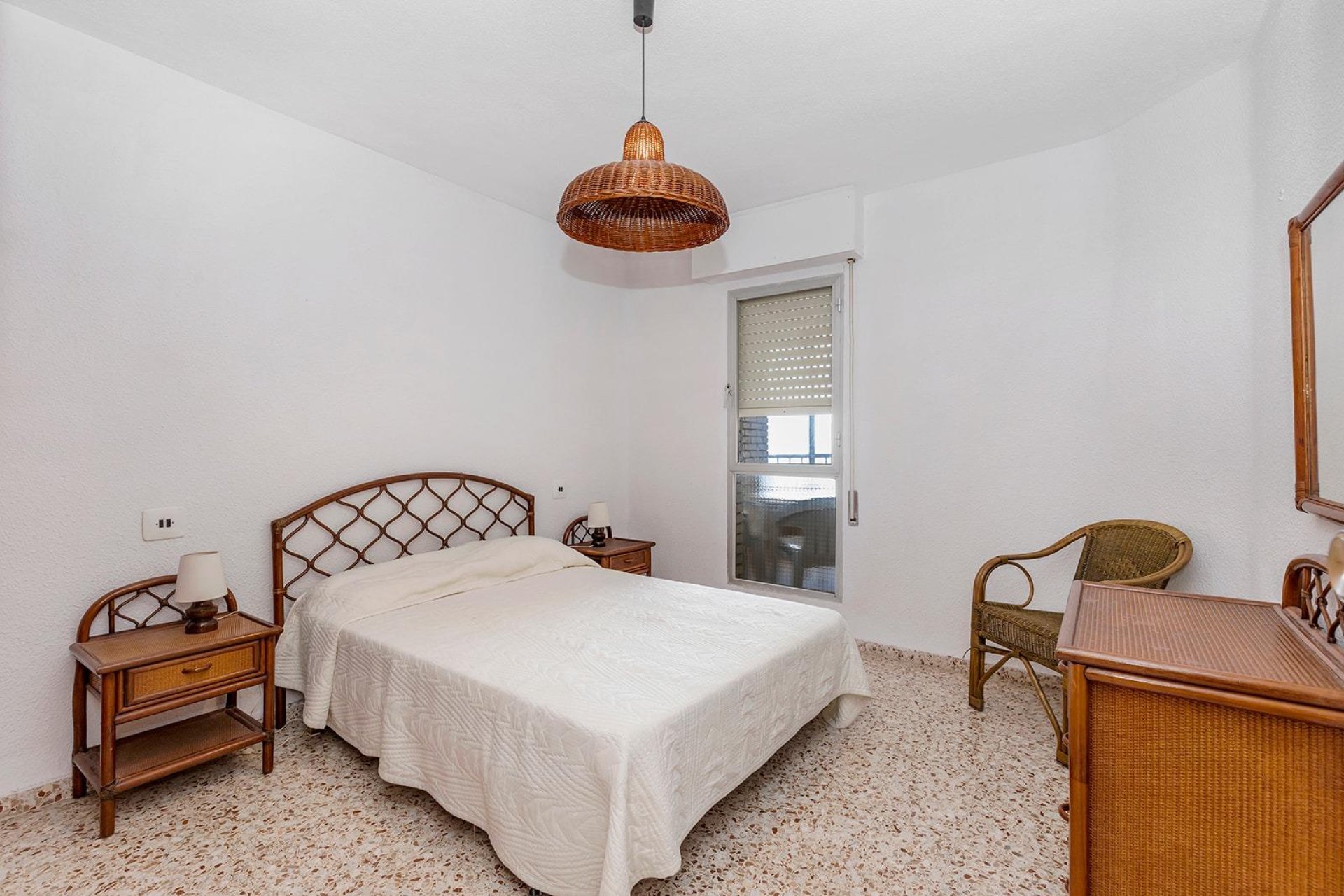 Resale - Apartment - Torrevieja - Playa de los locos