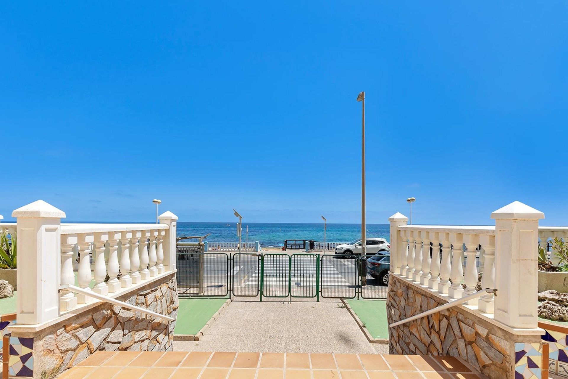 Resale - Apartment - Torrevieja - Playa de los locos