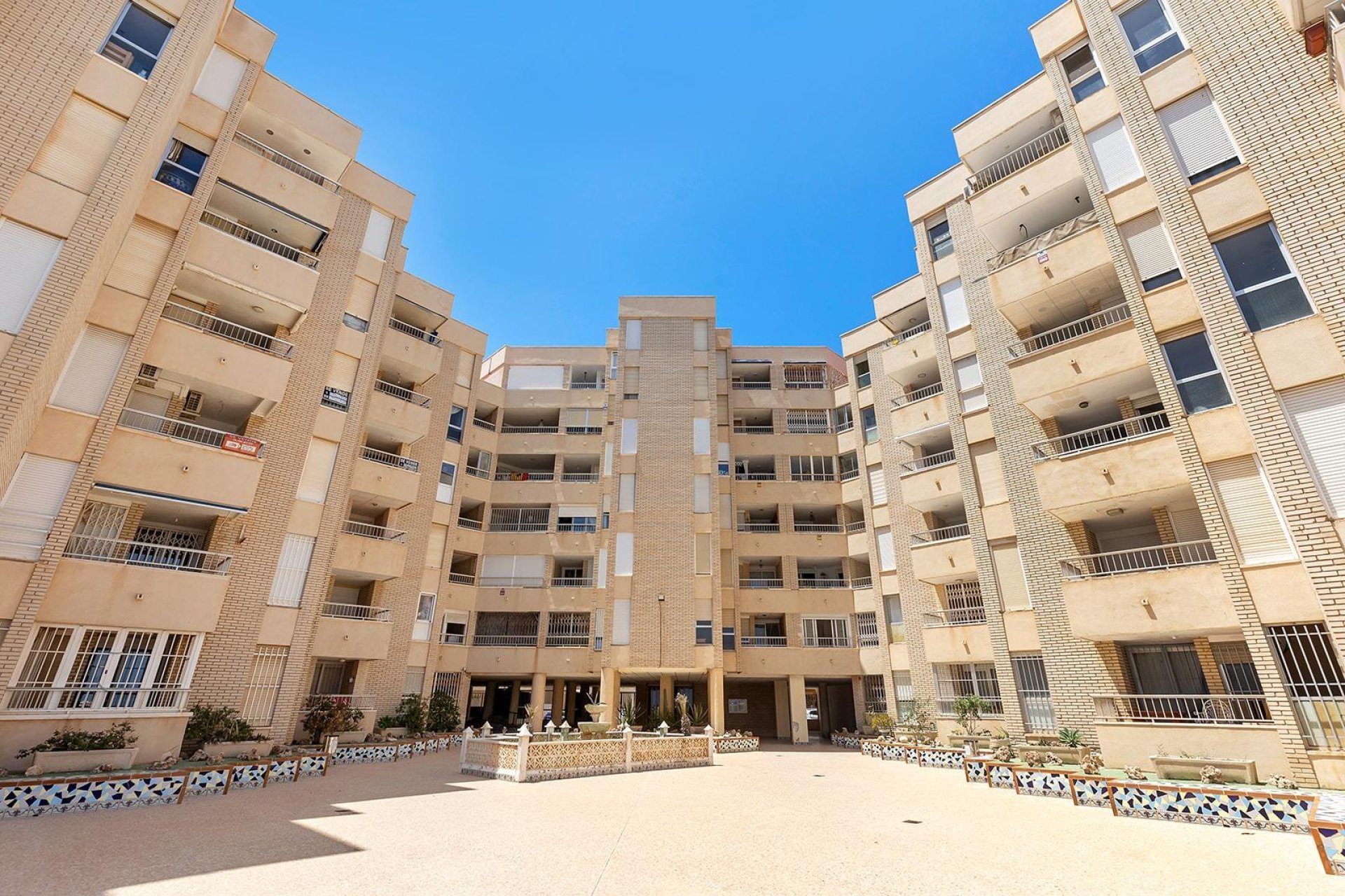 Resale - Apartment - Torrevieja - Playa de los locos