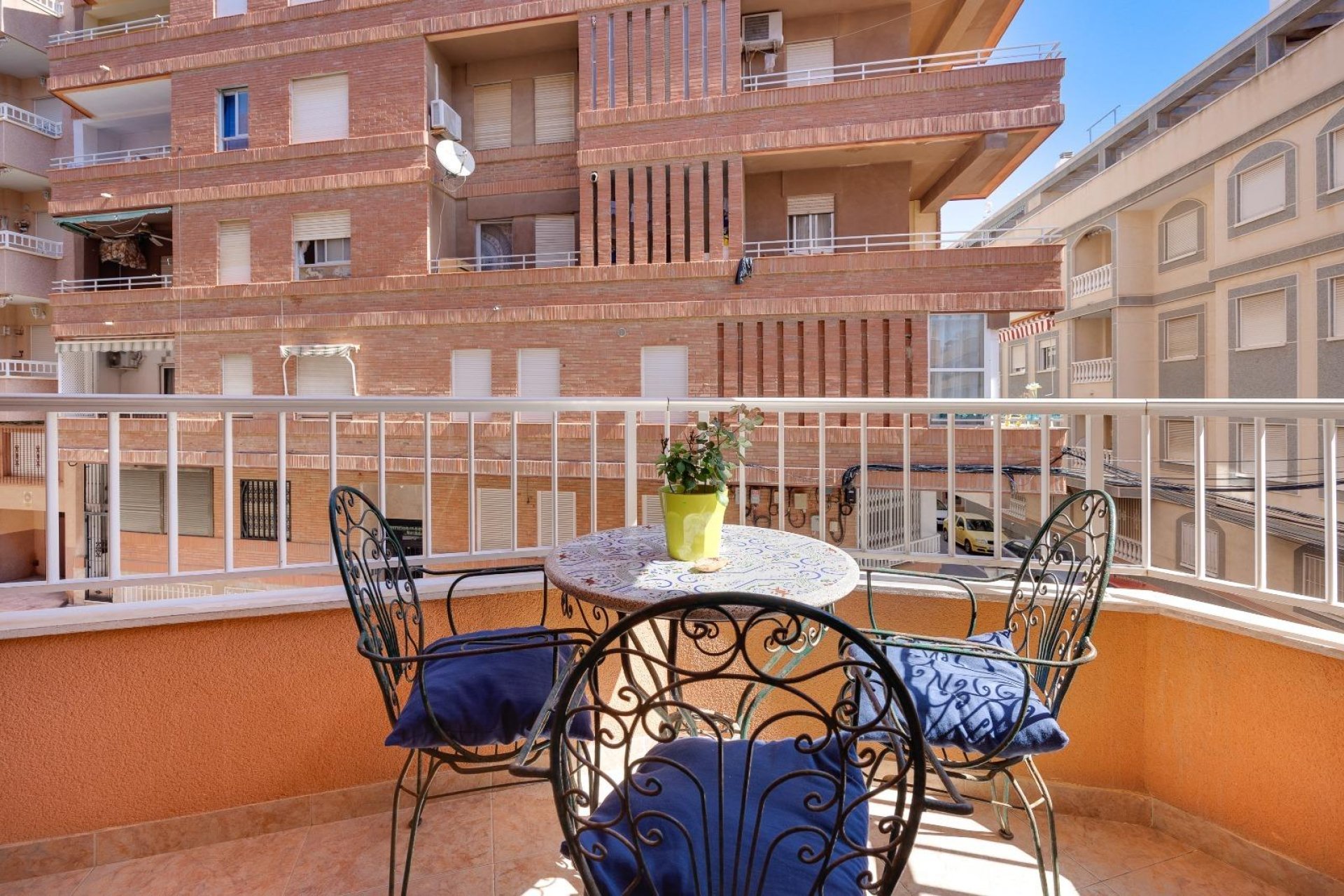 Resale - Apartment - Torrevieja - Playa de los locos