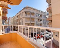 Resale - Apartment - Torrevieja - Playa de los locos