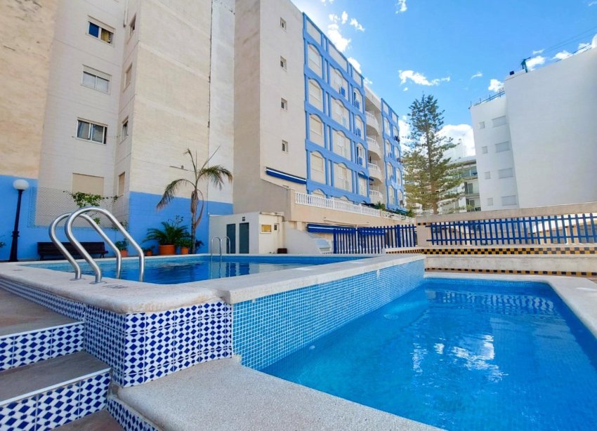 Resale - Apartment - Torrevieja - Playa de los Locos