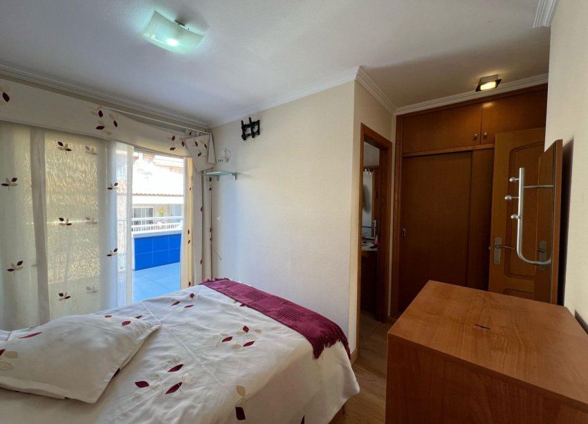 Resale - Apartment - Torrevieja - Playa de los locos