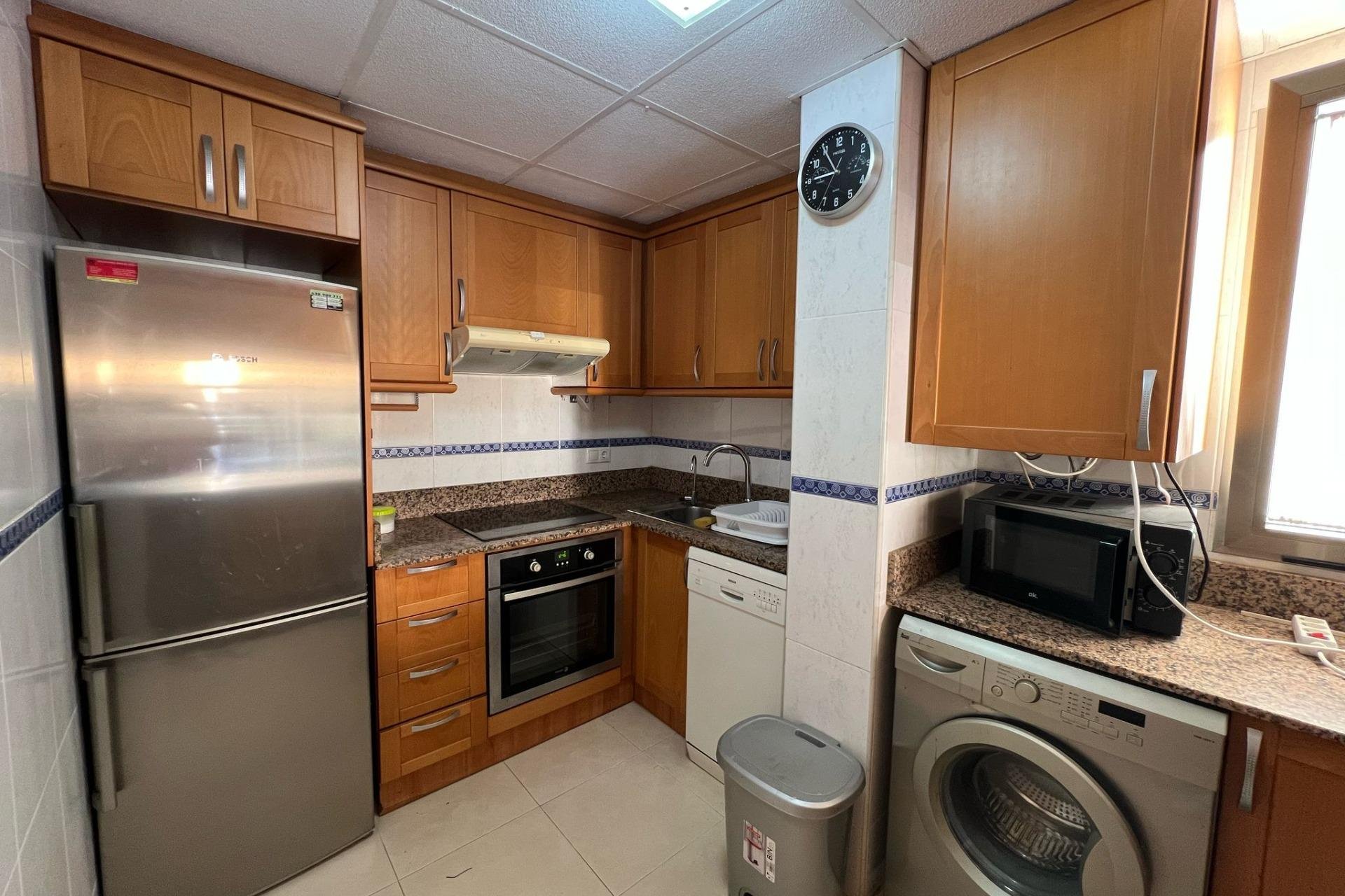 Resale - Apartment - Torrevieja - Playa de los locos