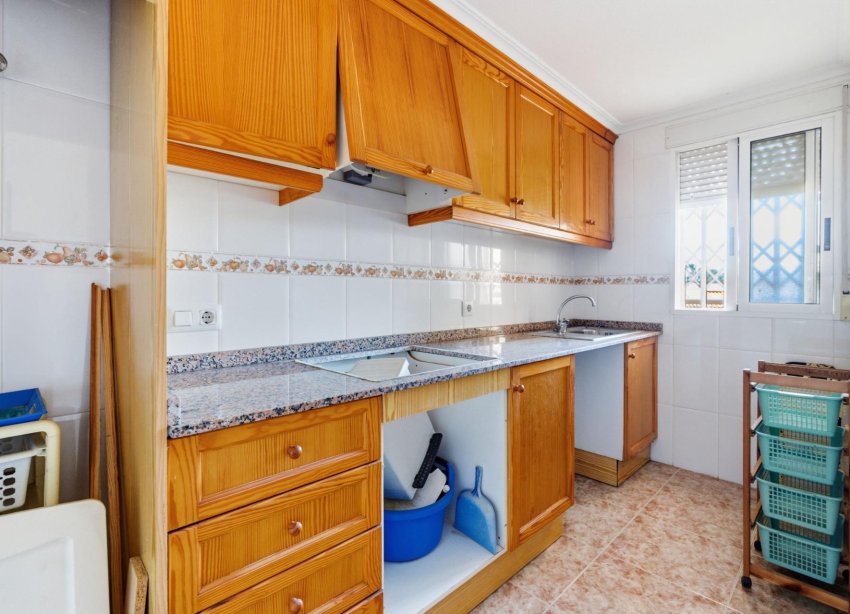 Resale - Apartment - Torrevieja - Playa de los locos