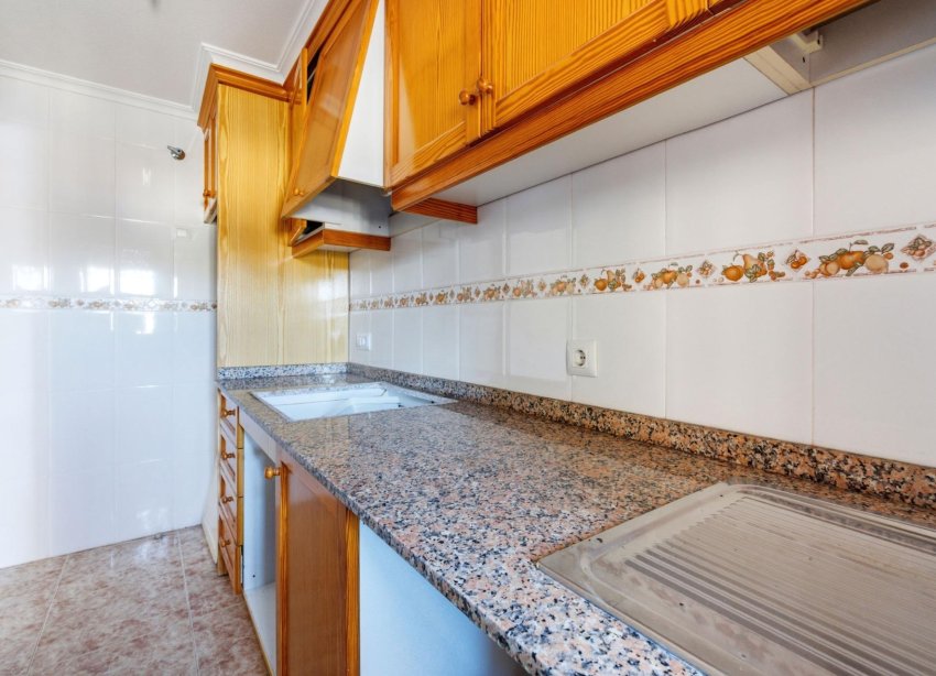 Resale - Apartment - Torrevieja - Playa de los locos