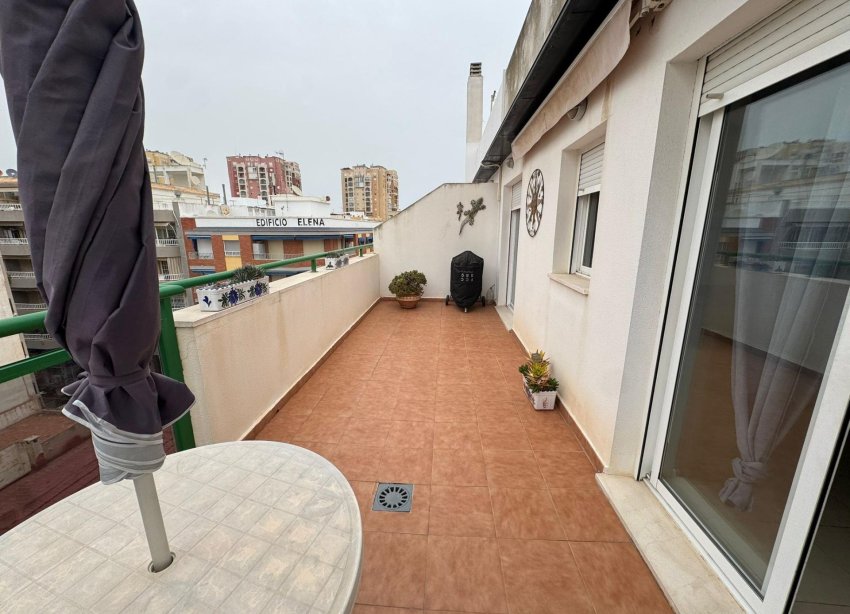 Resale - Apartment - Torrevieja - Playa de los locos