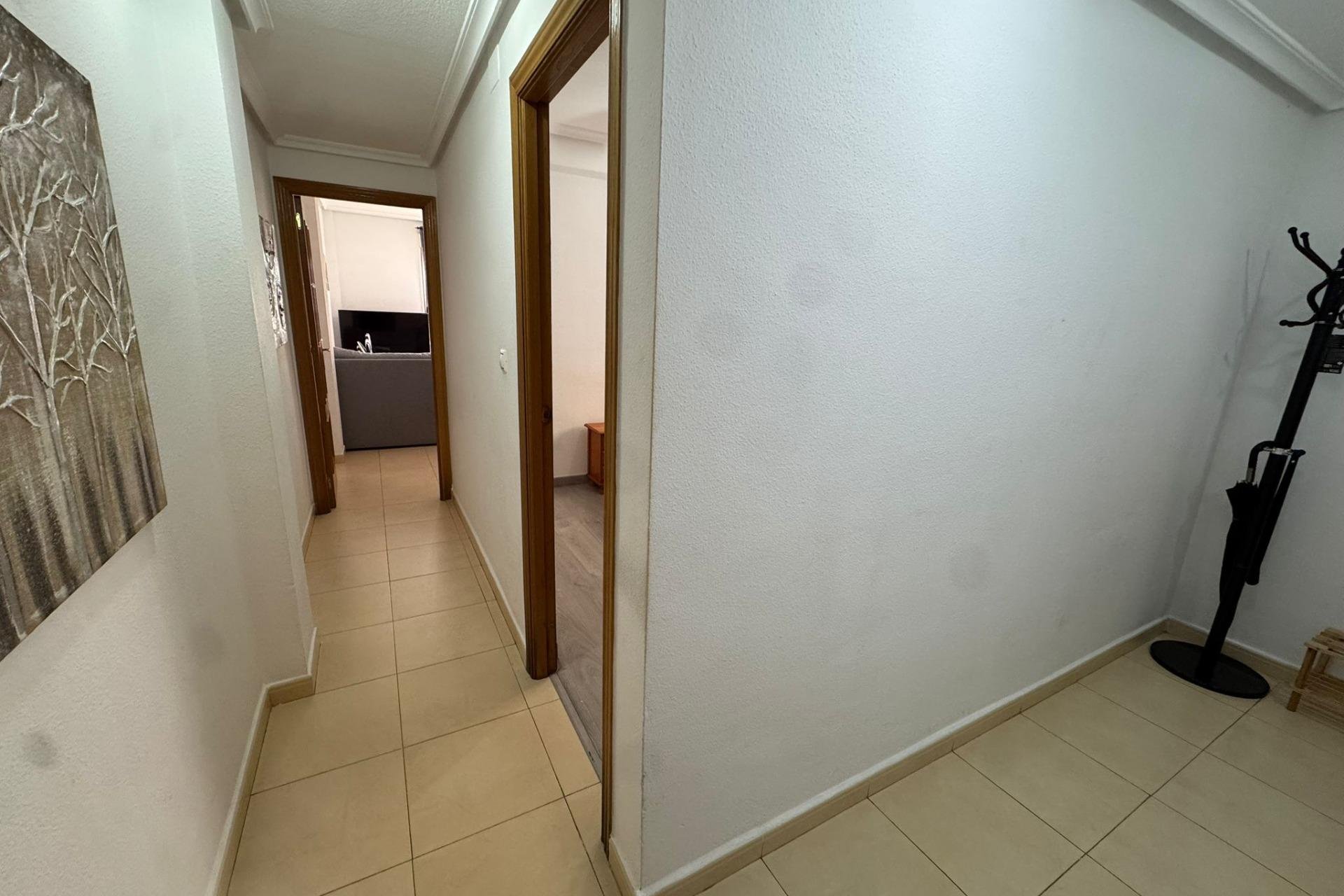 Resale - Apartment - Torrevieja - Playa de los locos