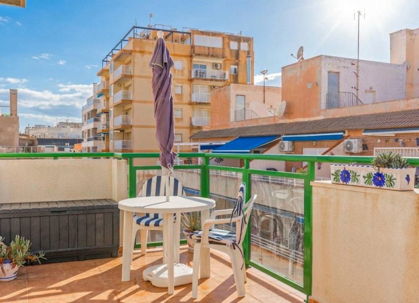 Resale - Apartment - Torrevieja - Playa de los locos