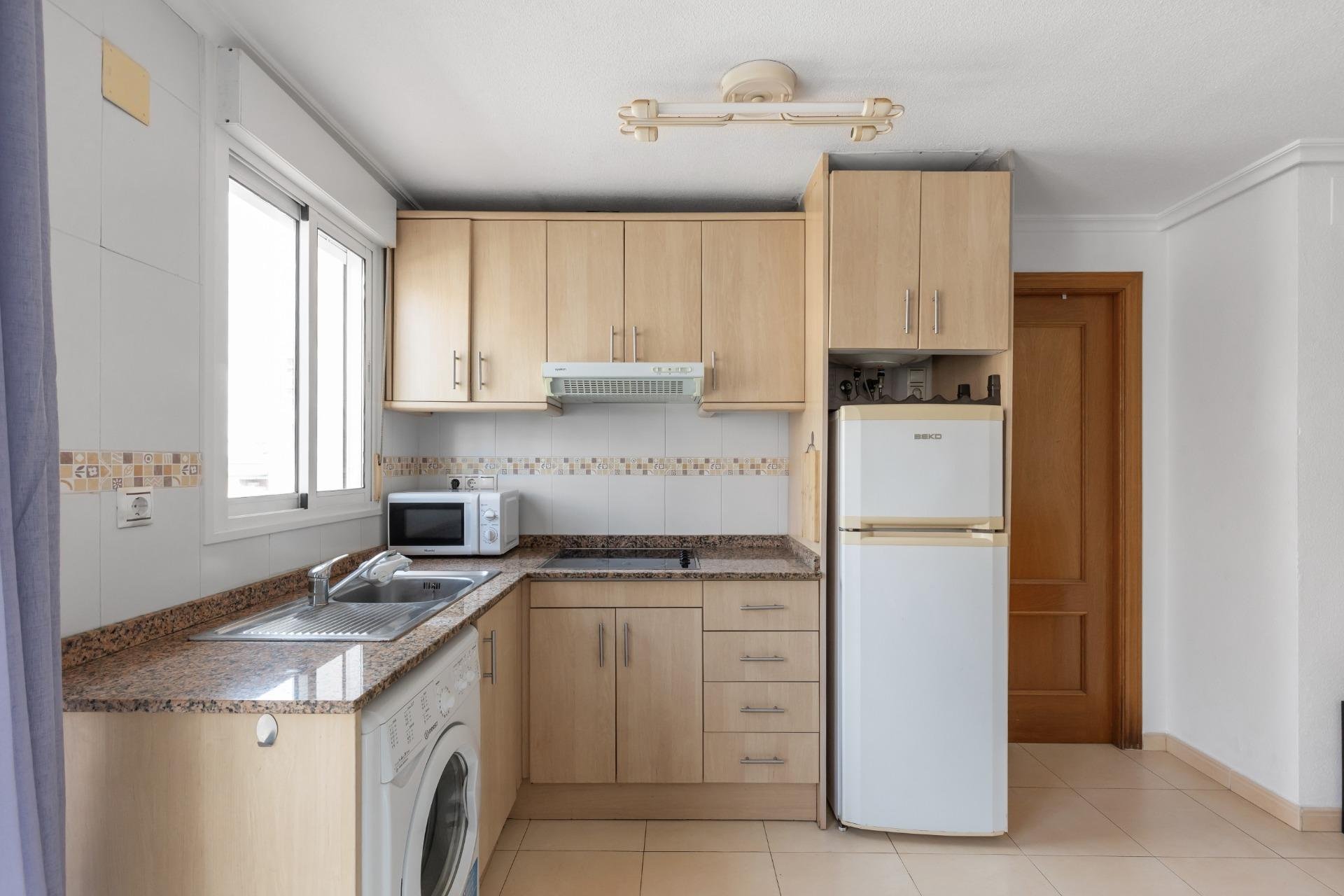 Resale - Apartment - Torrevieja - Playa de los locos