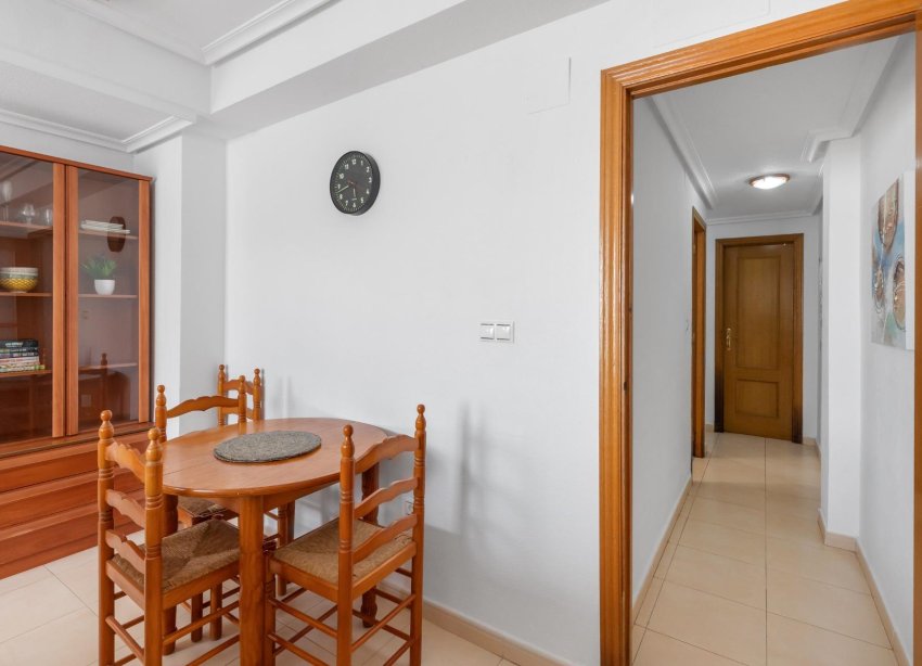 Resale - Apartment - Torrevieja - Playa de los locos