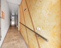 Resale - Apartment - Torrevieja - Playa de los locos