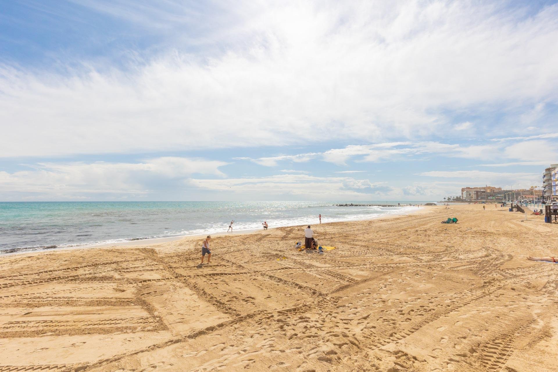 Resale - Apartment - Torrevieja - Playa de los locos