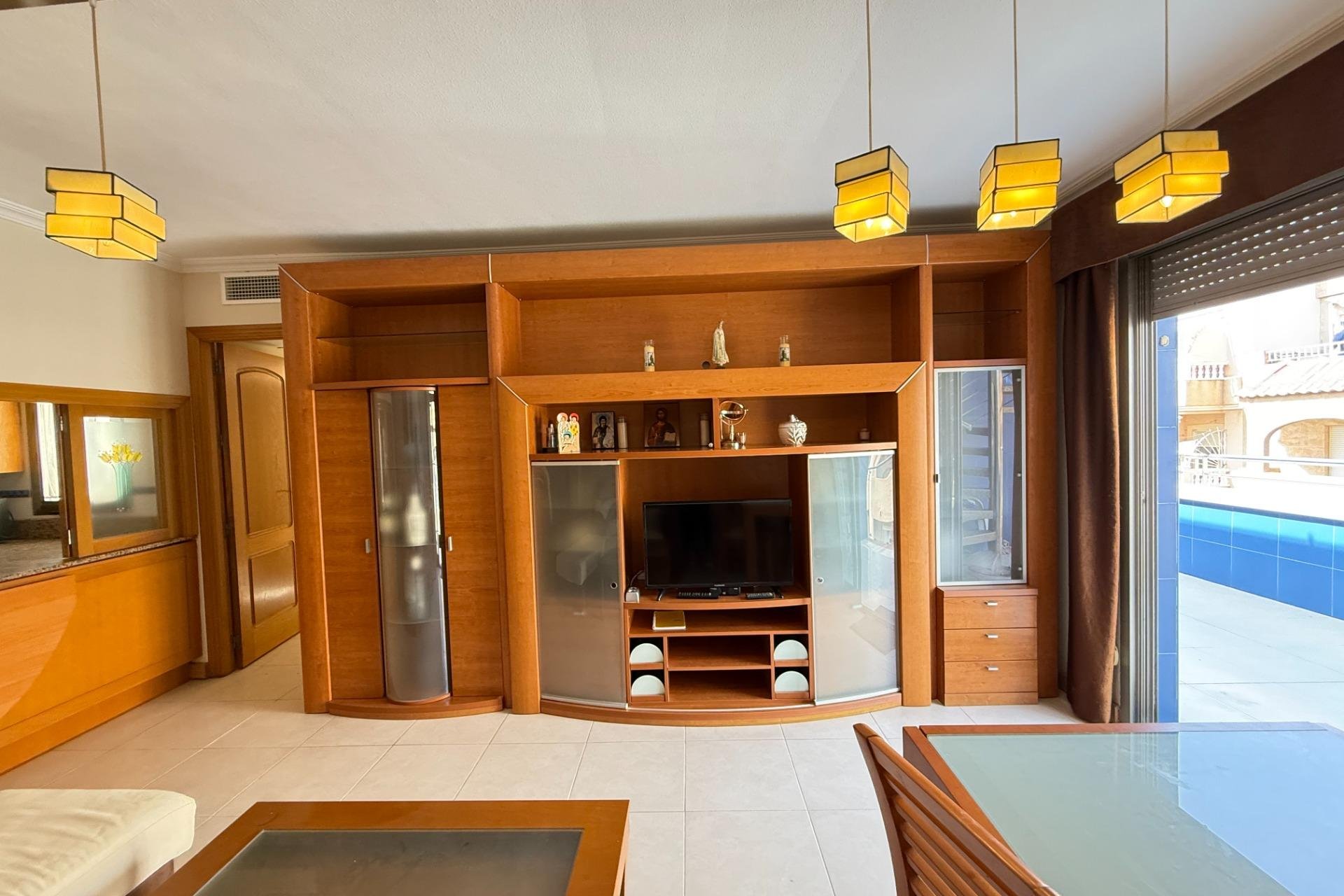 Resale - Apartment - Torrevieja - Playa de los locos