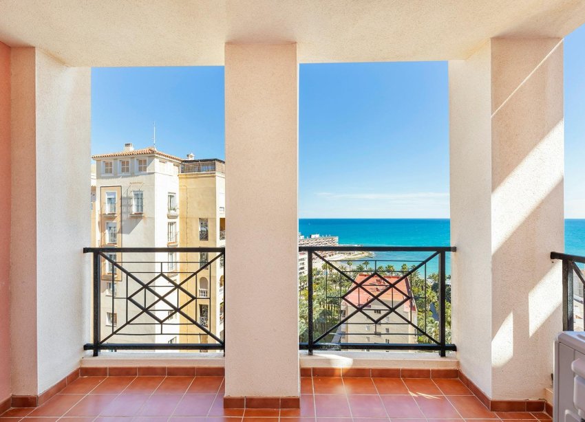 Resale - Apartment - Torrevieja - Playa de los locos