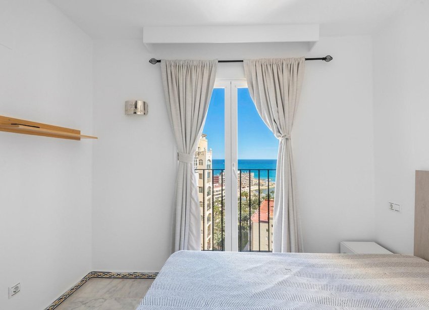 Resale - Apartment - Torrevieja - Playa de los locos