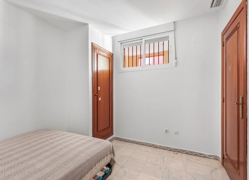 Resale - Apartment - Torrevieja - Playa de los locos