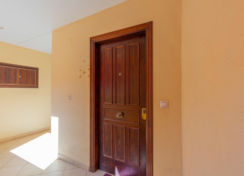 Resale - Apartment - Torrevieja - Playa de los locos