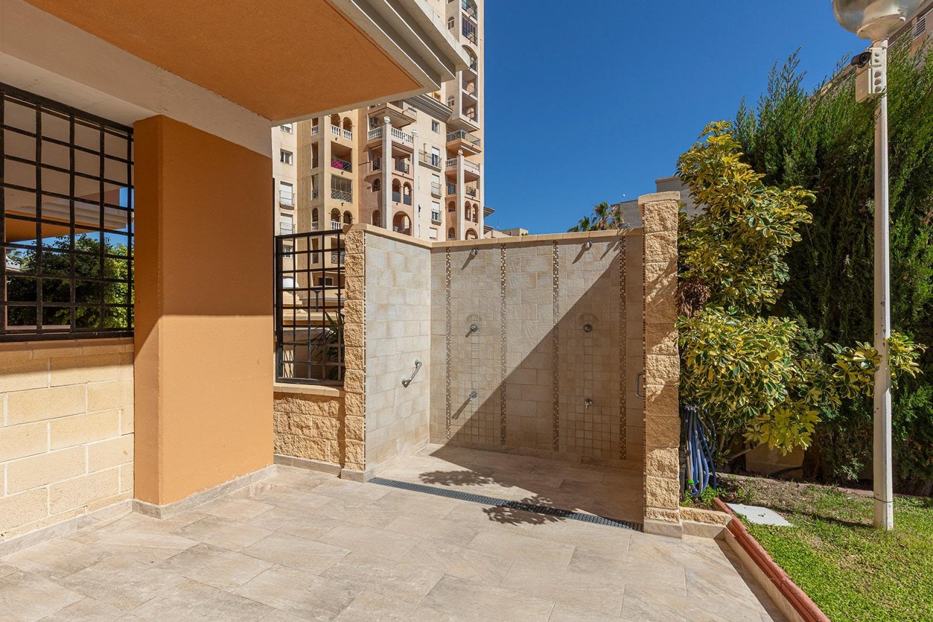 Resale - Apartment - Torrevieja - Playa de los locos