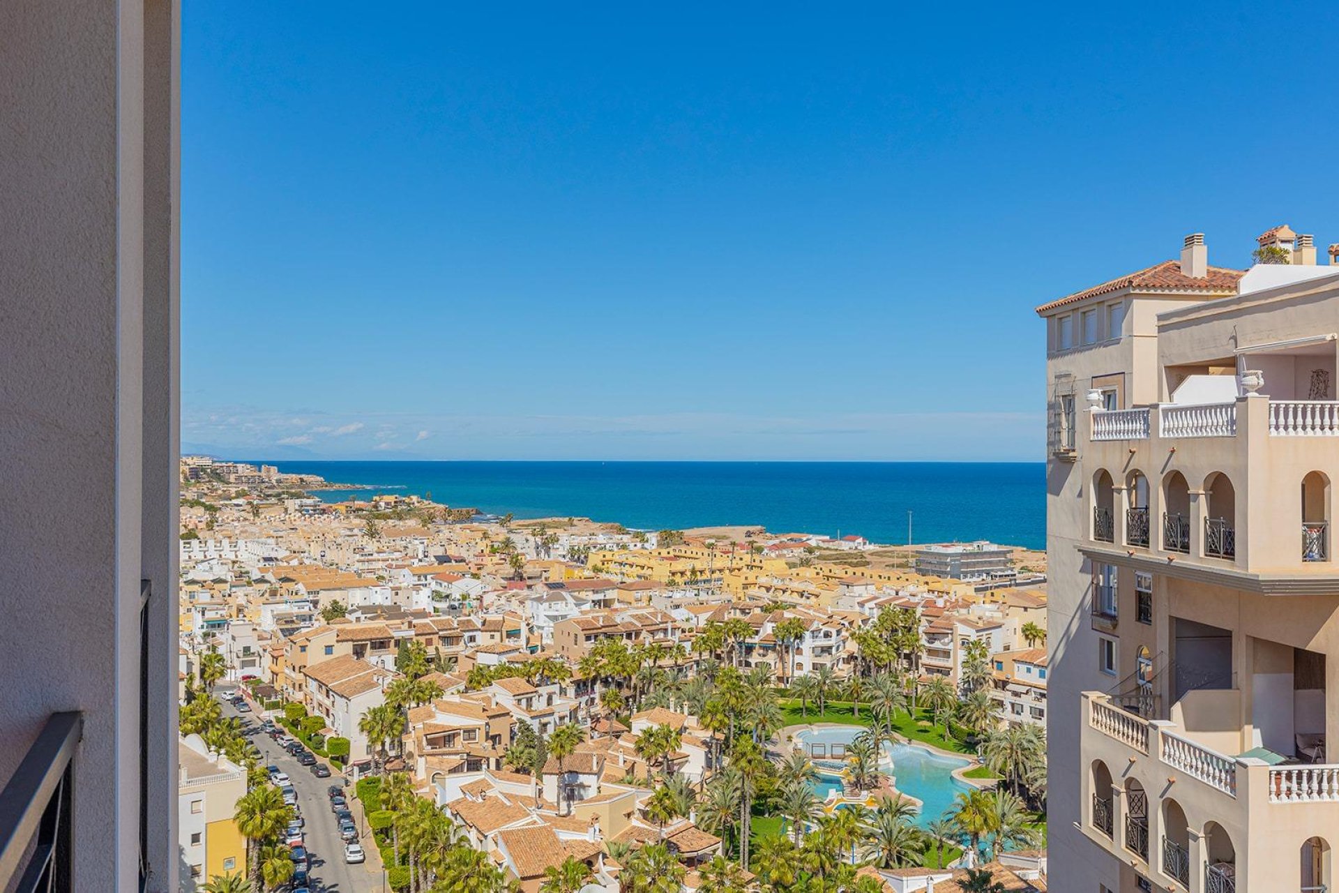 Resale - Apartment - Torrevieja - Playa de los locos