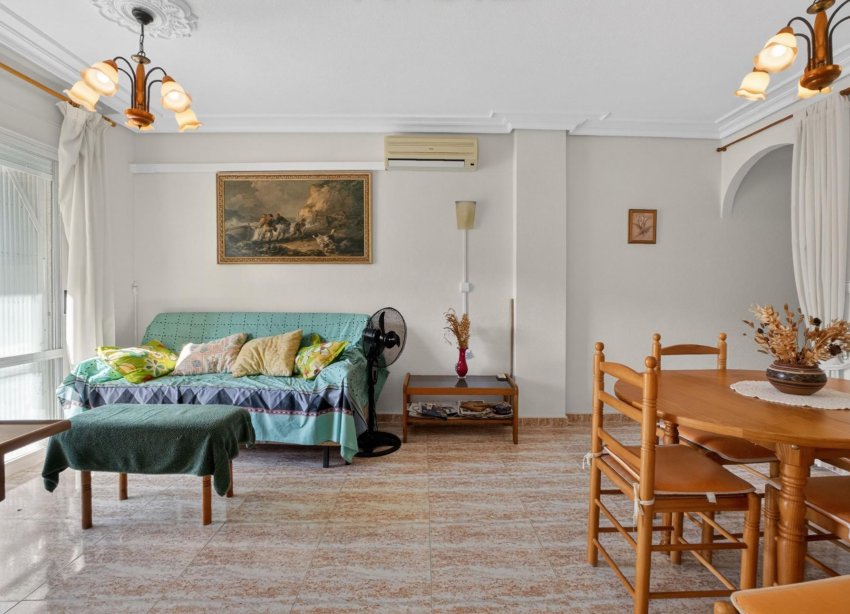 Resale - Apartment - Torrevieja - Playa de los locos