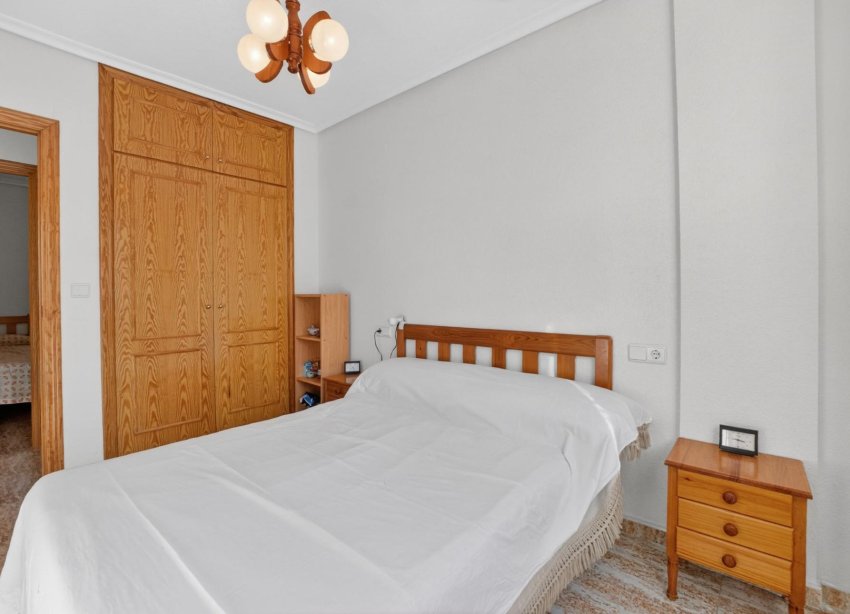 Resale - Apartment - Torrevieja - Playa de los locos