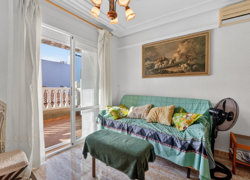 Resale - Apartment - Torrevieja - Playa de los locos