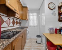 Resale - Apartment - Torrevieja - Playa de los locos