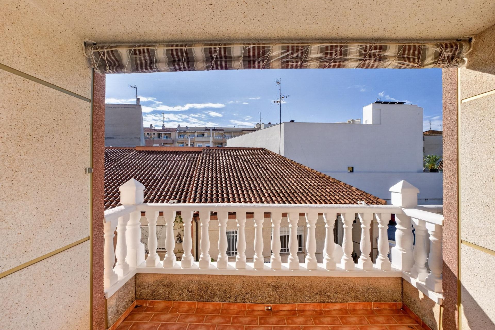 Resale - Apartment - Torrevieja - Playa de los locos