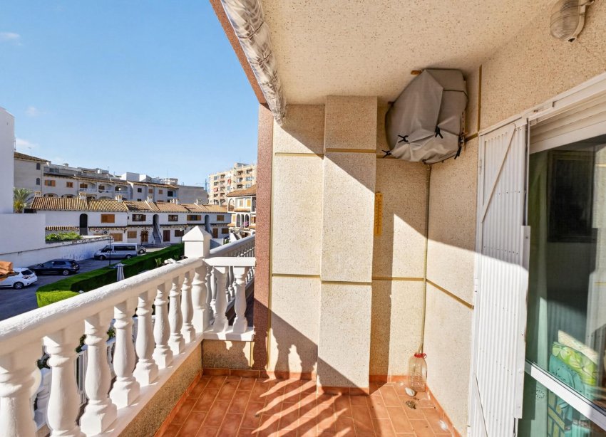Resale - Apartment - Torrevieja - Playa de los locos