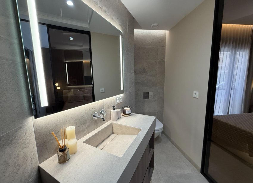Resale - Apartment - Torrevieja - Playa de los locos