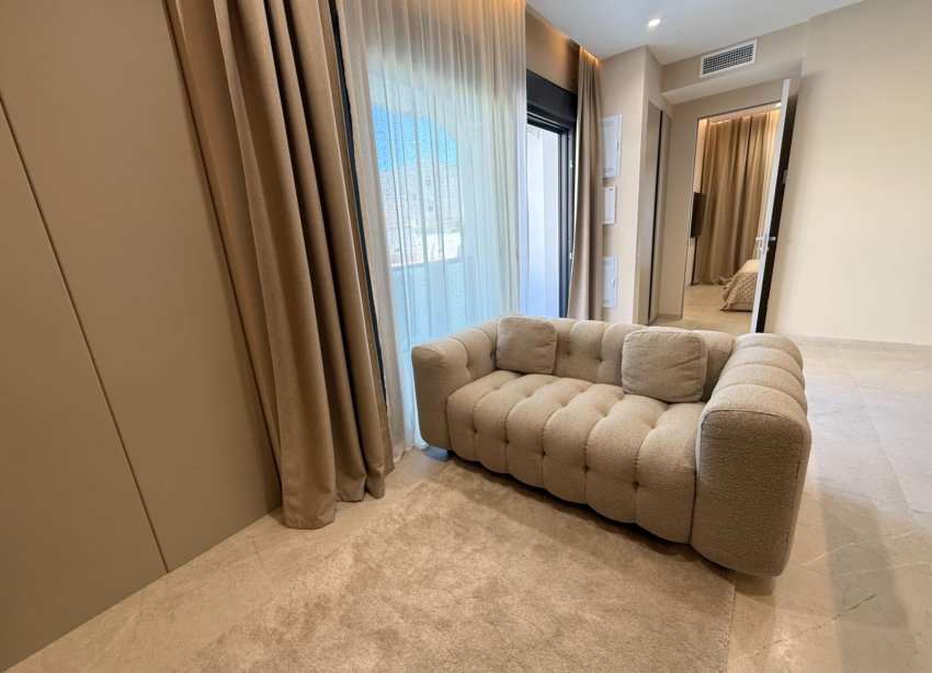 Resale - Apartment - Torrevieja - Playa de los locos