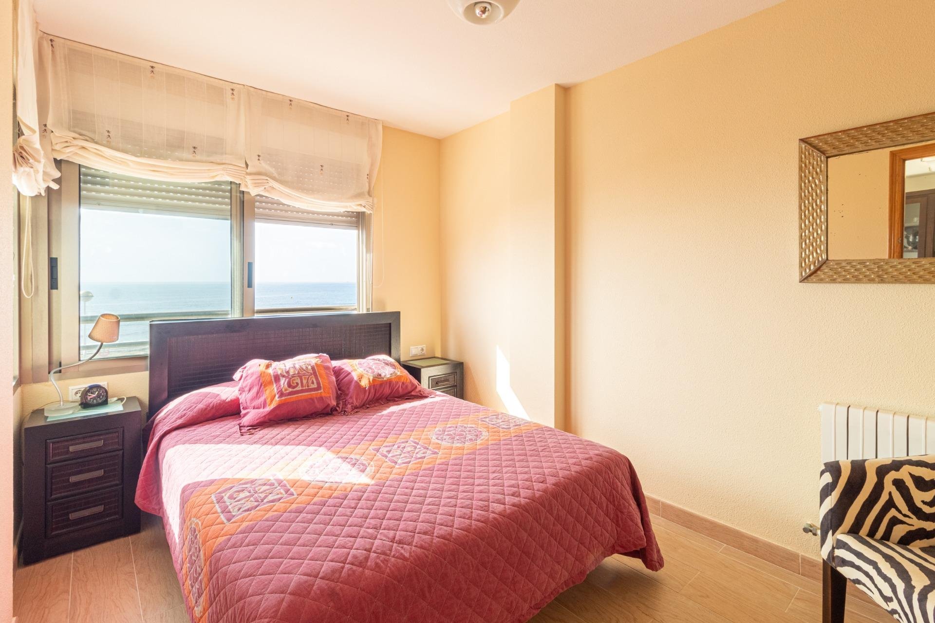 Resale - Apartment - Torrevieja - Playa de los Locos