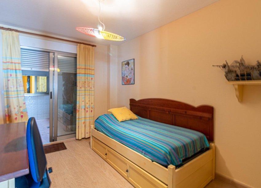 Resale - Apartment - Torrevieja - Playa de los Locos