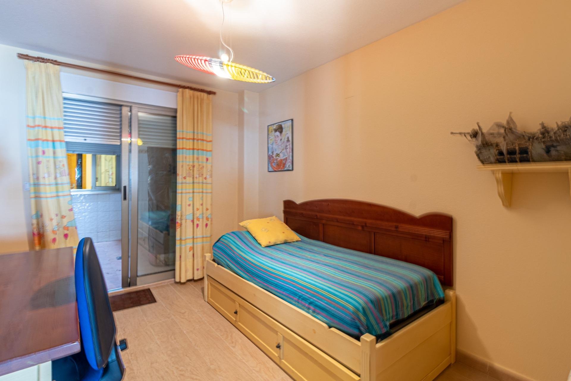 Resale - Apartment - Torrevieja - Playa de los Locos
