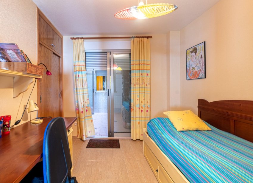 Resale - Apartment - Torrevieja - Playa de los Locos