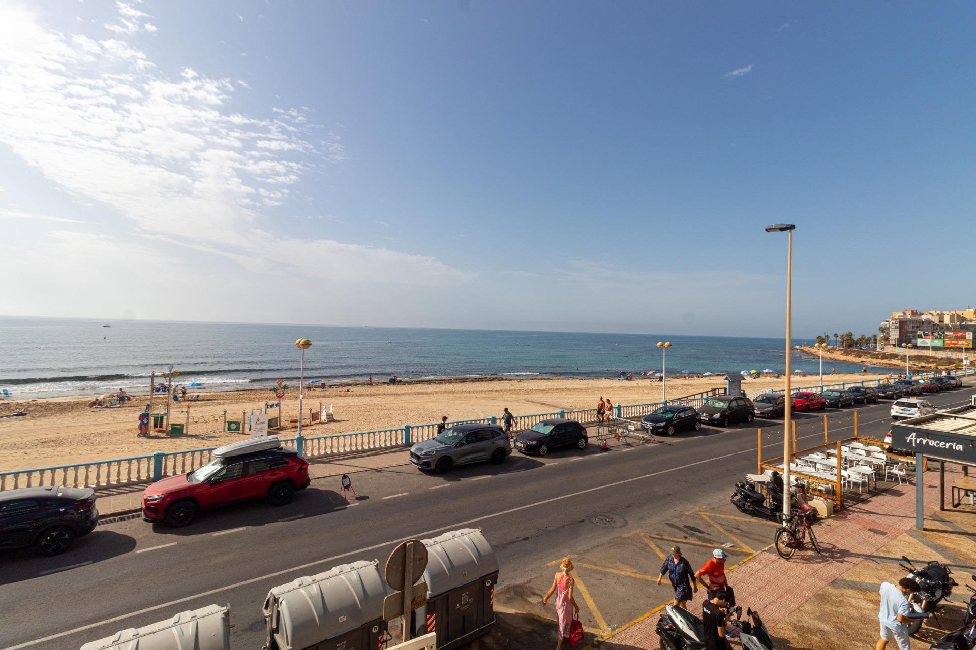 Resale - Apartment - Torrevieja - Playa de los Locos