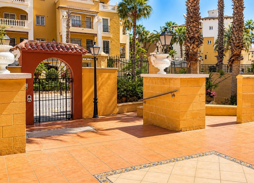 Resale - Apartment - Torrevieja - Playa de los Locos