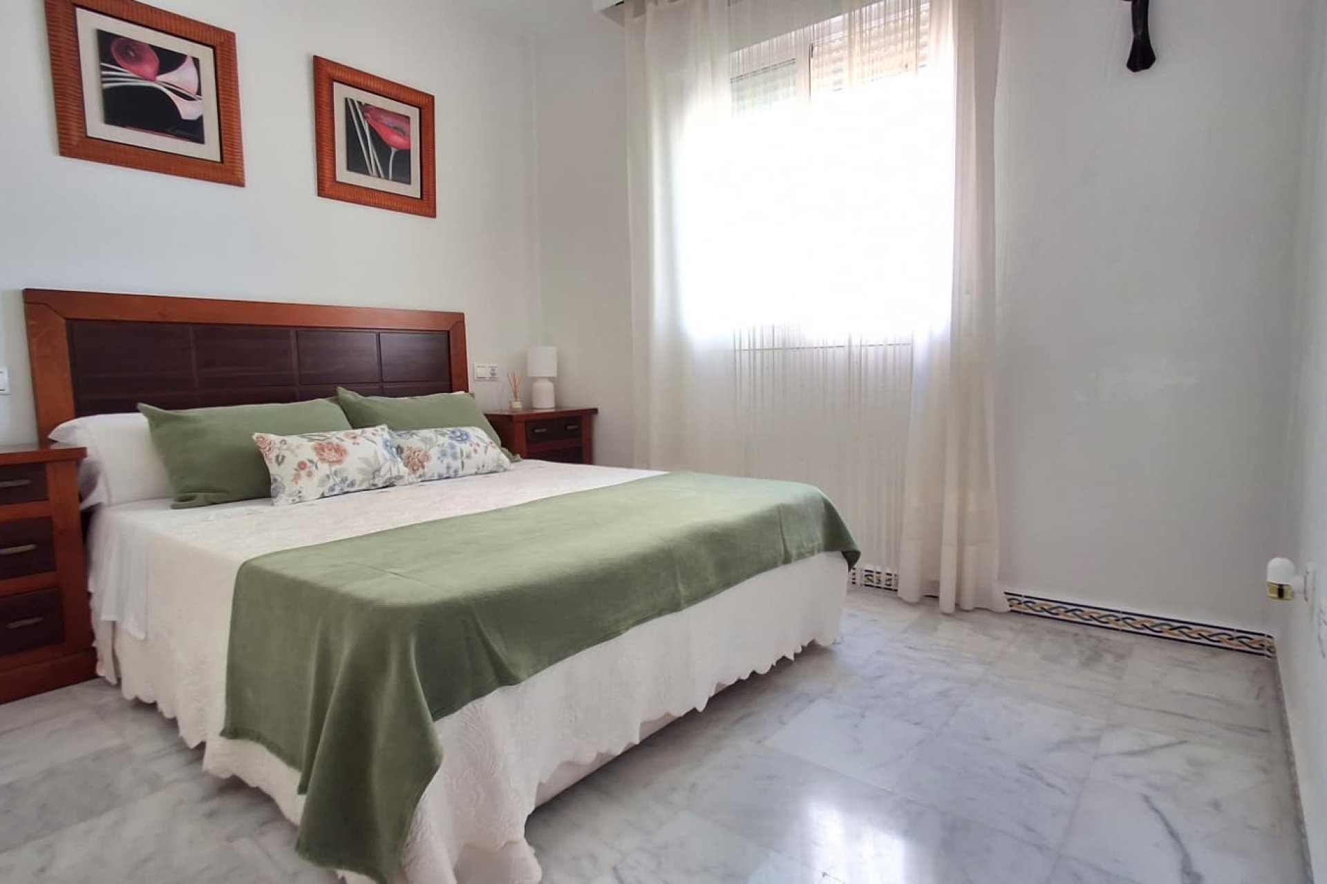 Resale - Apartment - Torrevieja - Playa de los Locos