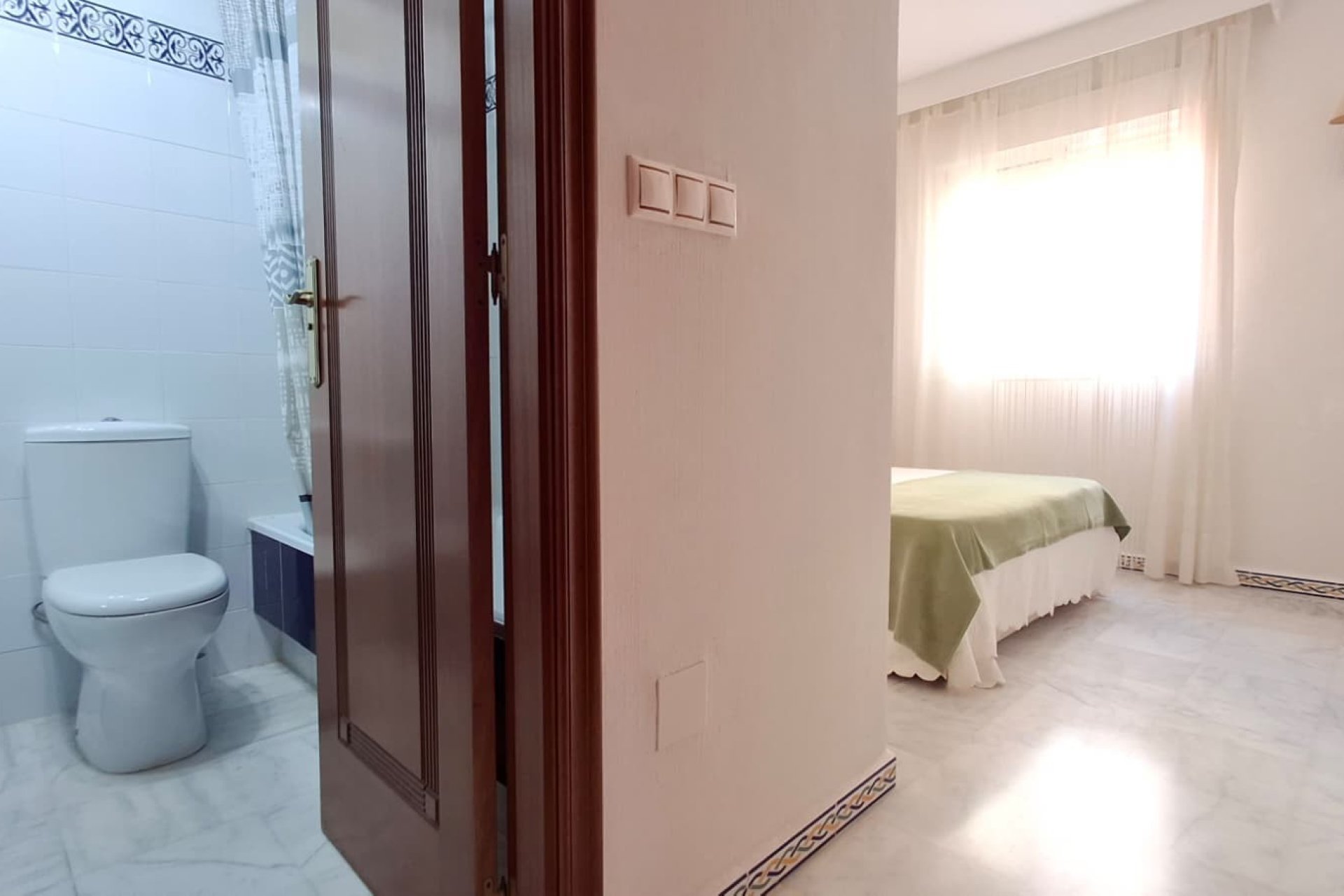 Resale - Apartment - Torrevieja - Playa de los Locos