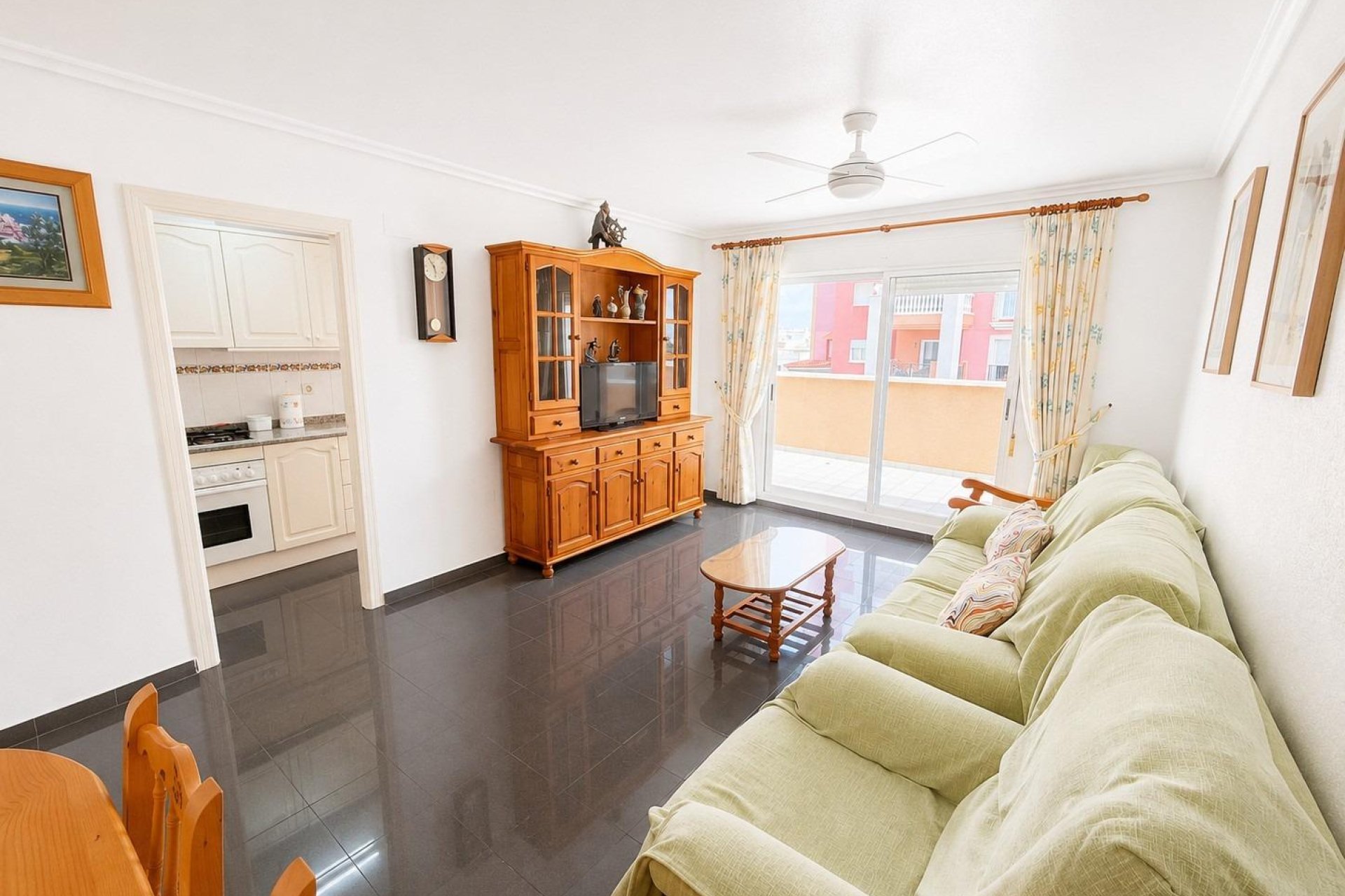 Resale - Apartment - Torrevieja - Playa de los Locos