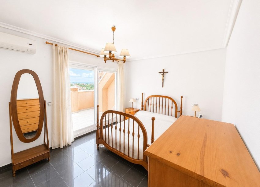 Resale - Apartment - Torrevieja - Playa de los Locos